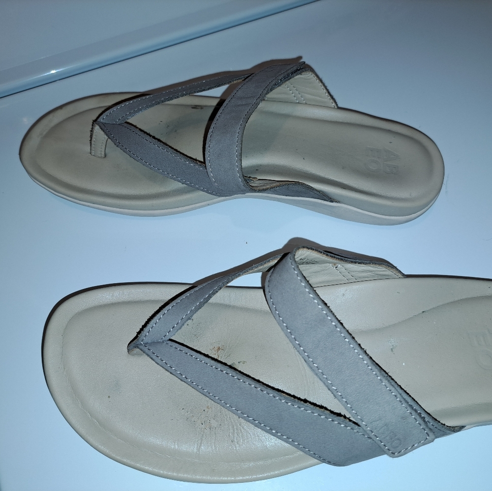 Women's Taupe Sandals 8P